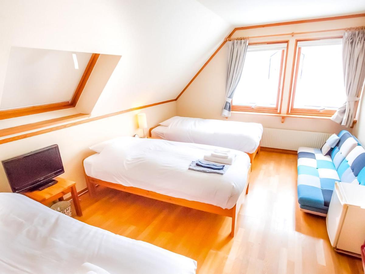 Rusutsu Lodges Pension Lilla Huset Нісеко Екстер'єр фото